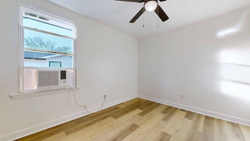 Bedroom 2 - 206 Prince Ave