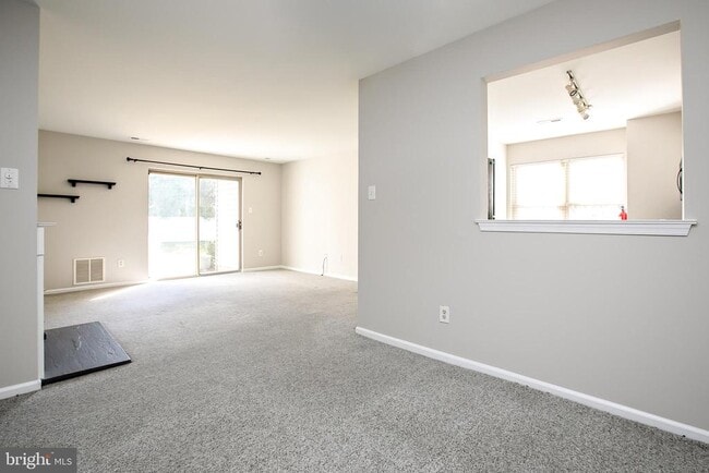 Building Photo - 645 Covington Ct