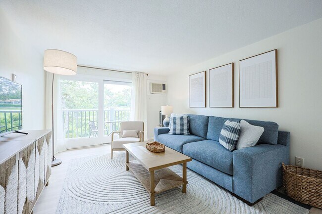 Building Photo - New for 2025! Newly Renovated Winter Rental at the Thorwald Condos