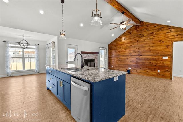 Building Photo - 7426 Olive Grove Ave