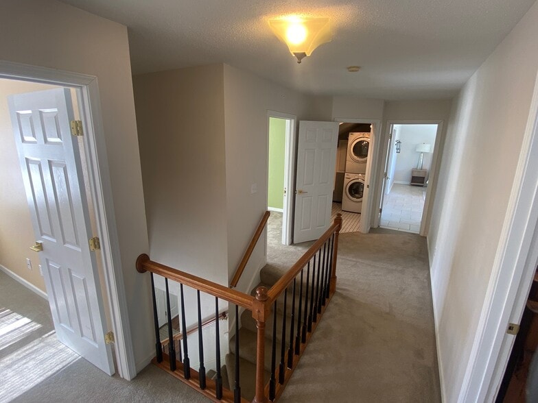 Building Photo - 1821 Partridge Pl
