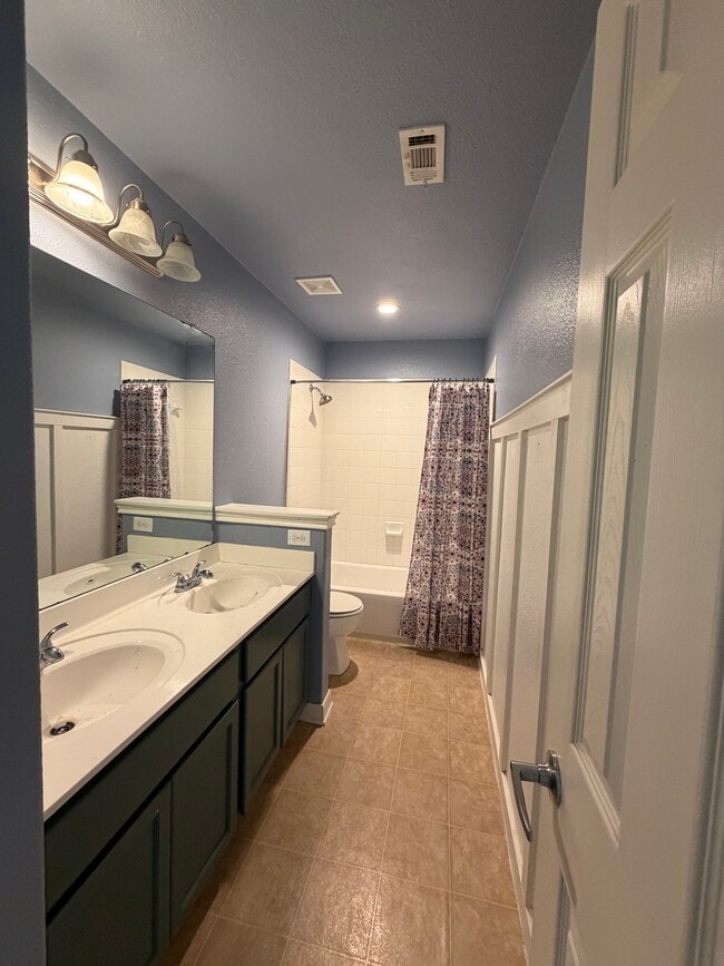 Building Photo - 10911 Canter Spur