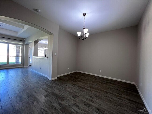 Building Photo - 5016 Escondido Pass