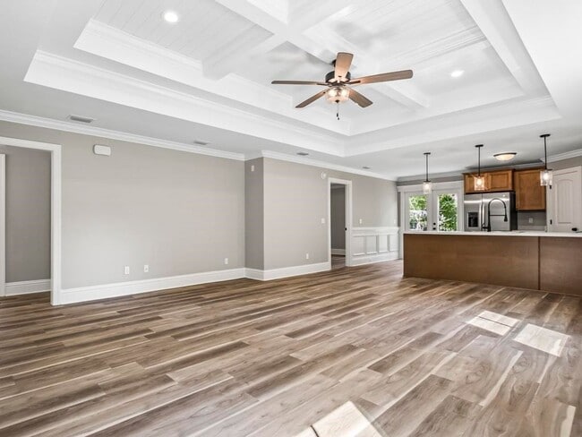 Building Photo - 4-Bedroom Available in Wakulla Gardens