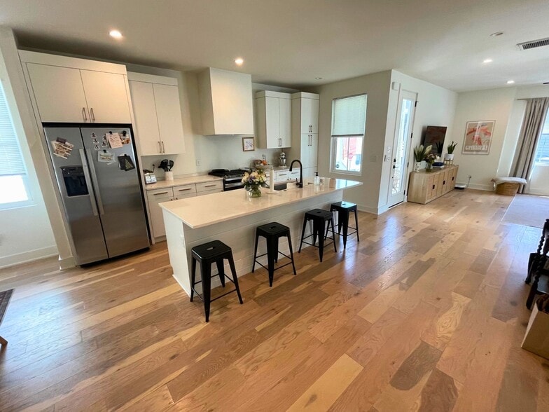 Building Photo - 106 Cooper St