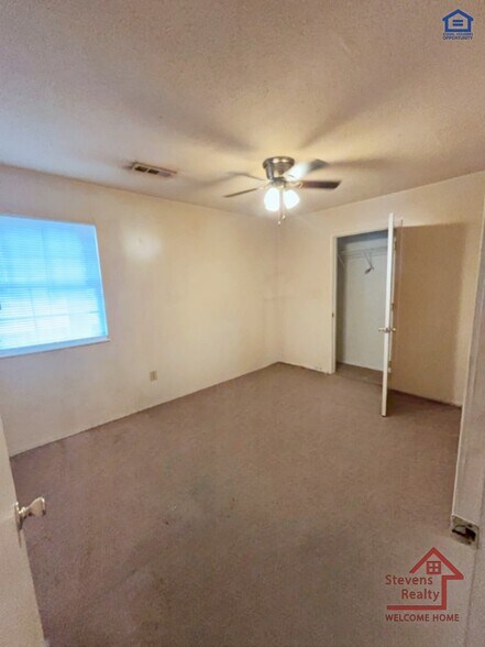 Building Photo - 47 Bybee Woods Dr