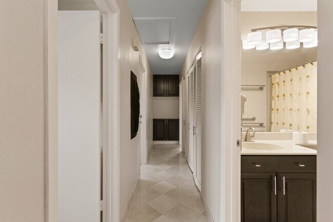 Building Photo - Bright & Spacious 3-Bed, 2-Bath Condo in Ko Olina Hillside Villas with Golf Course Views & Resort...