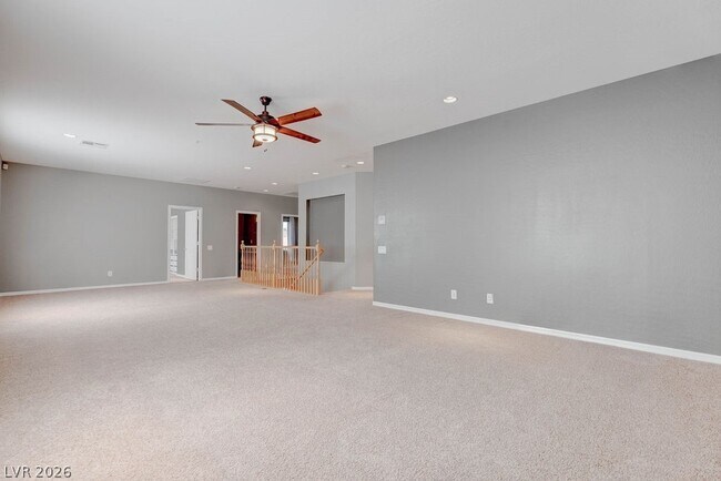 Building Photo - 2589 Chateau Clermont St