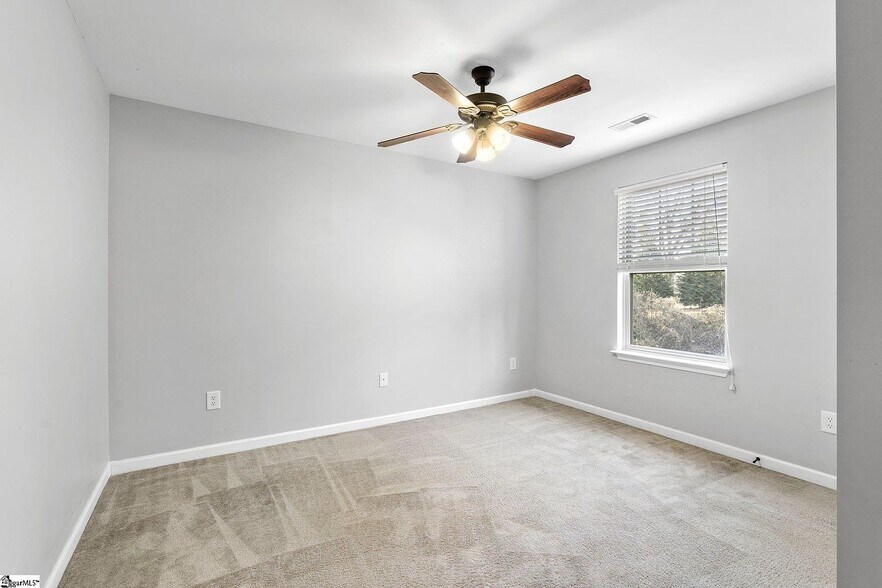 Bedroom 2 - 207 Blacks Dr
