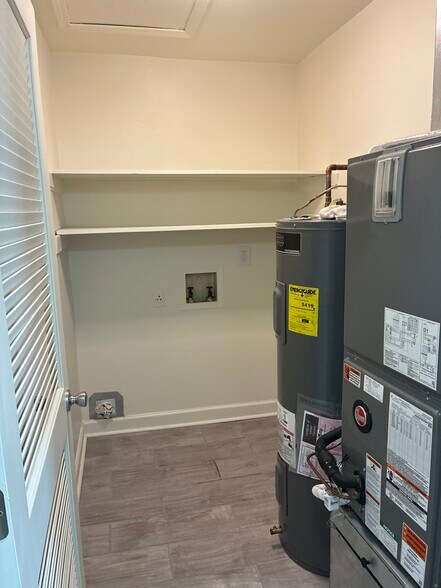 Building Photo - 6103 Julie Kays Way