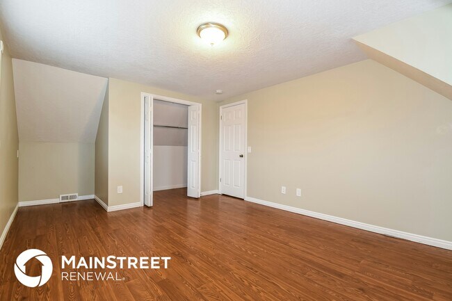 Building Photo - 938 S 200 E