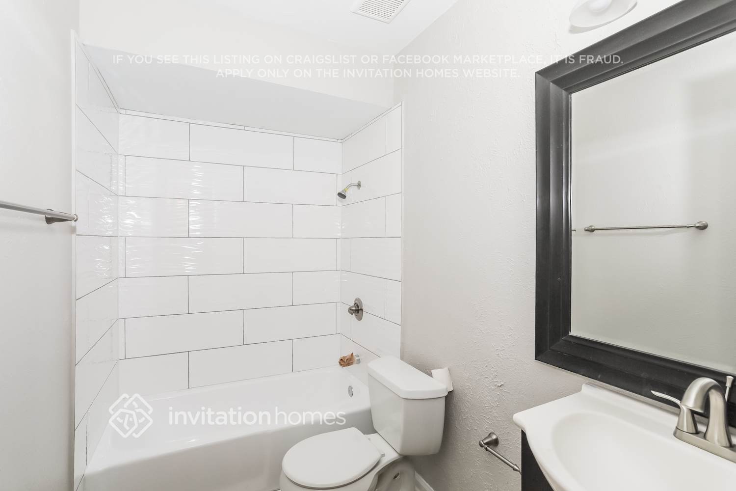 Building Photo - 807 Grassy Glen Dr