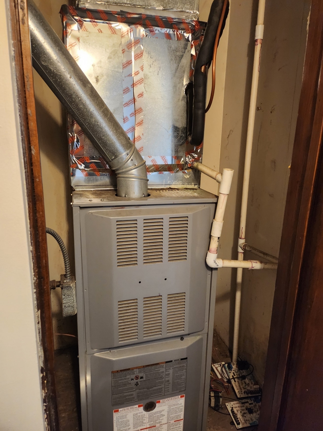 Building Photo - 3232 S Union Ave