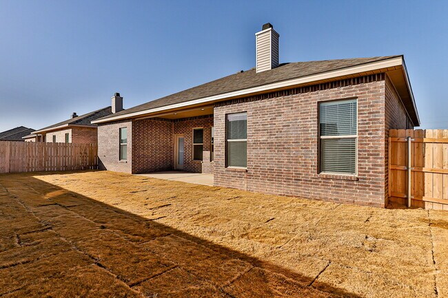 Building Photo - Beautiful 4 bed 3 bath home