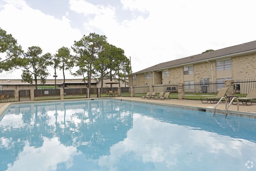 Tanglewood 1300 Tanglewood Dr Westwego LA 70094 Apartment Finder
