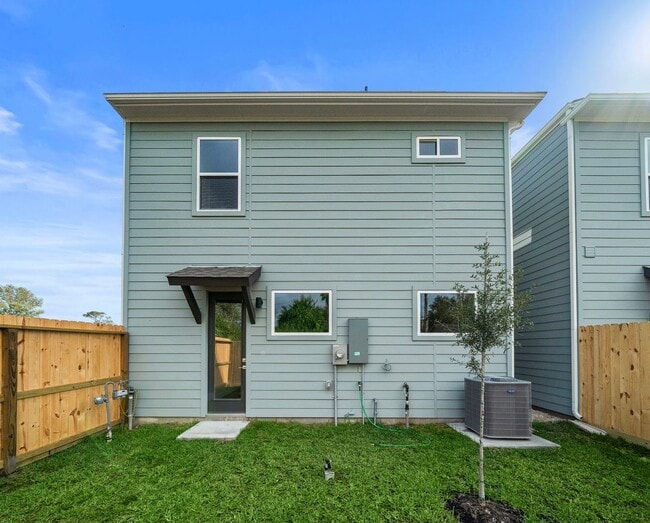 Building Photo - Brand New Home in Esther Acres!