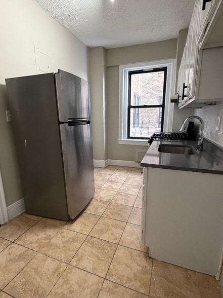 Building Photo - 157 S Harrison St