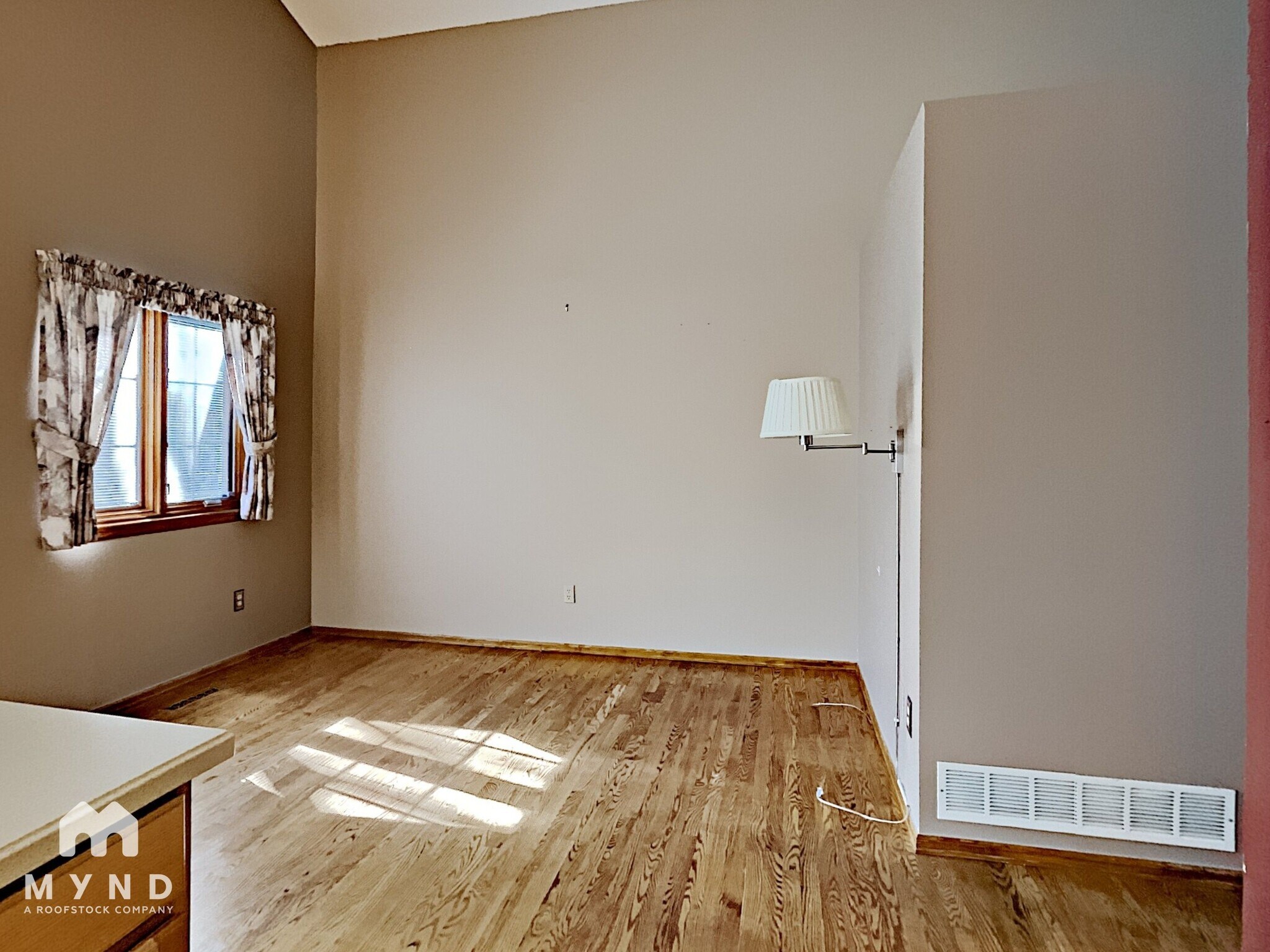 Building Photo - 2402 S Gray Dr