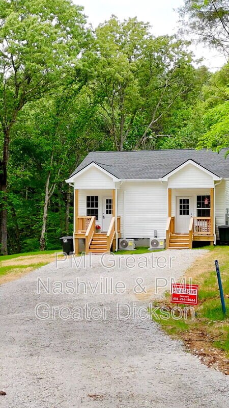 Building Photo - 924 Andrea Ave