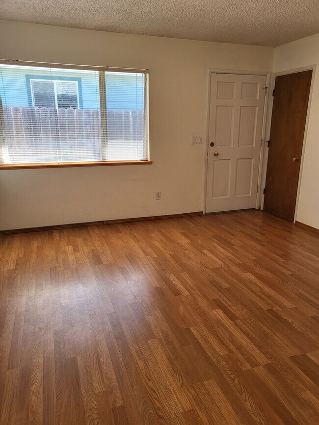 Building Photo - SH2229