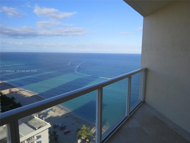 Building Photo - 16699 Collins Ave