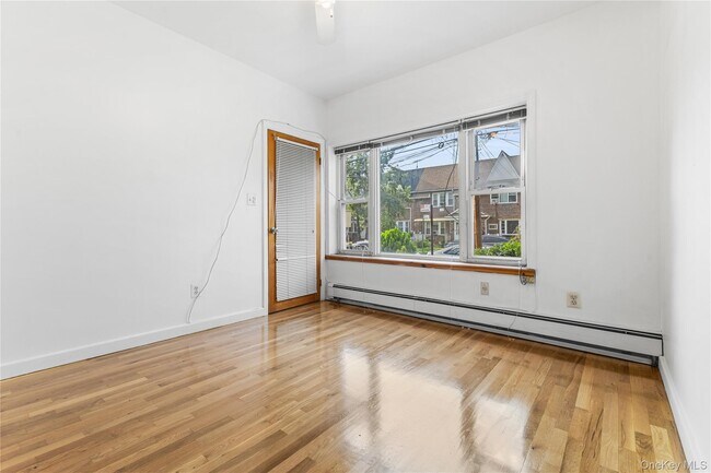 Building Photo - 161-26 84th Rd