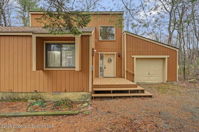 Building Photo - 300 Lake Rd