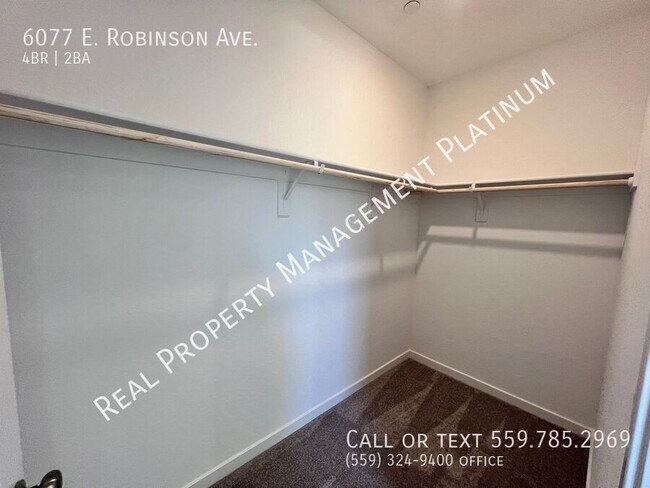 Building Photo - 6077 E Robinson Ave