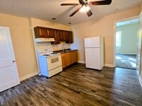 Building Photo - 615 N Eighth St