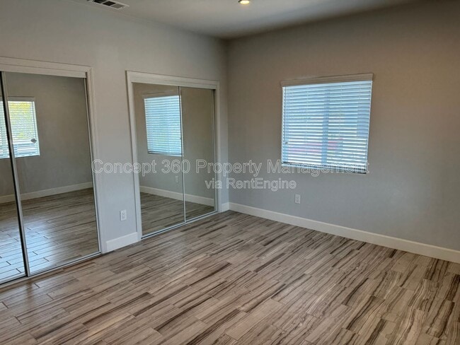 Building Photo - 1143 W 163rd St
