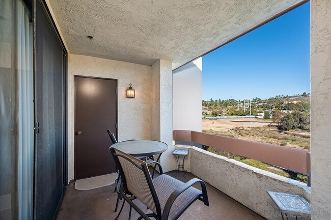 Building Photo - 5865 Friars Rd