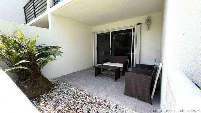 Building Photo - 9711 Fontainebleau Blvd