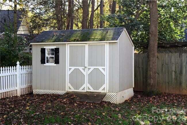 Building Photo - 21345 Aftonshire Dr