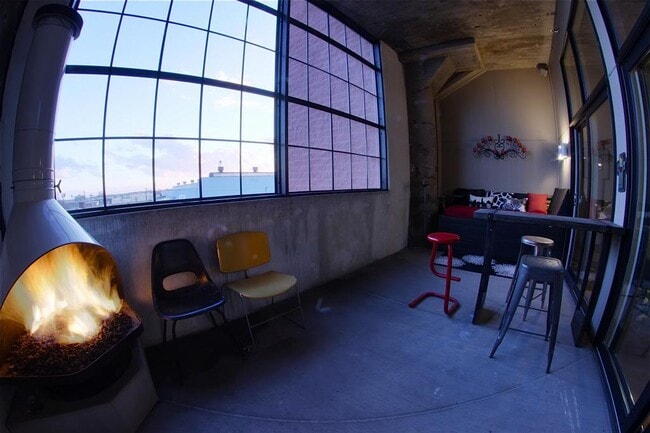 Patio - 4100 Forest Park Ave