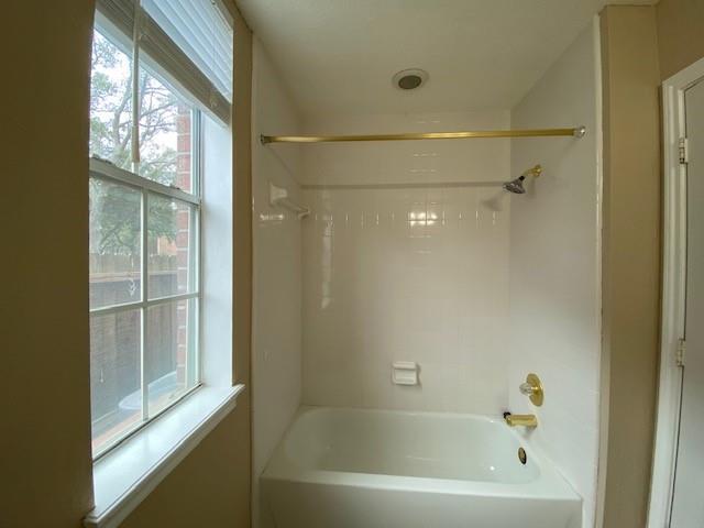 Building Photo - 4407 Magnolia Ln