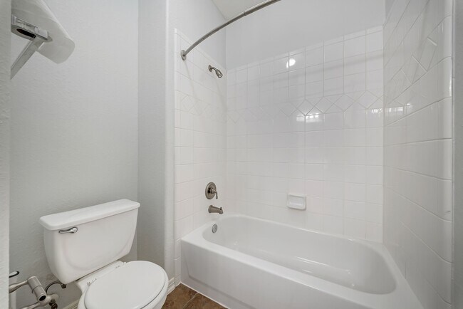 Building Photo - 10311 Pitcataway Dr
