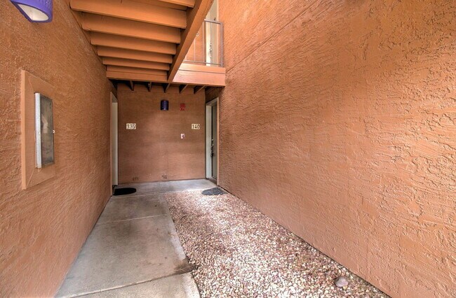 Building Photo - 4704 E Paradise Village Pkwy N