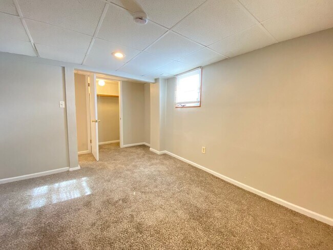 Building Photo - 1 Bedroom In Merrillville