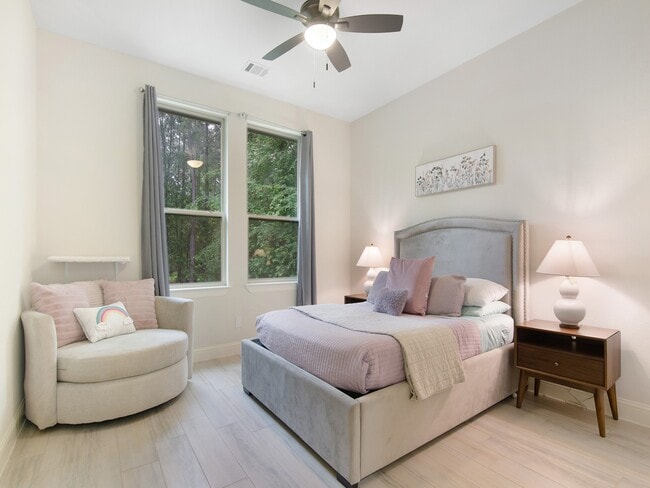 Building Photo - 12118 S Tara Plantation Dr