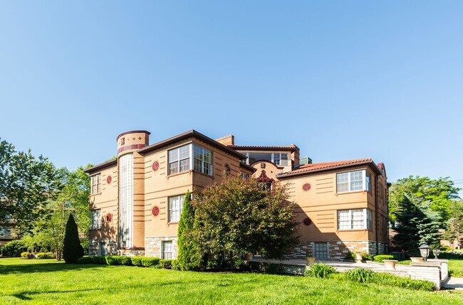 Building Photo - 89 Willmore Rd