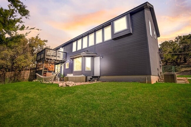 Building Photo - 20916 High Dr