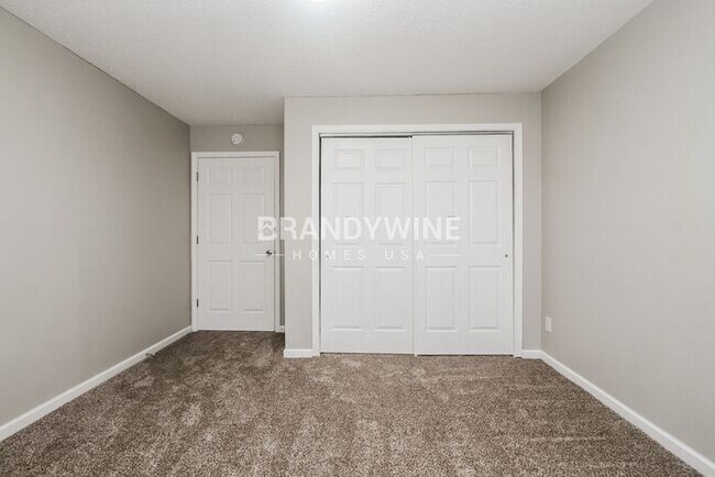 Building Photo - Fully Fenced 4 bedroom in Perry Township