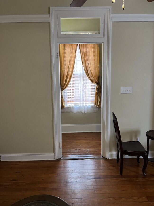 Living room - 1214 N Johnson St