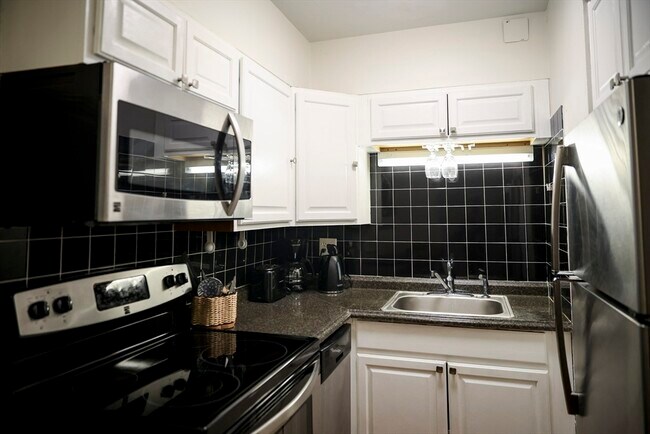 Building Photo - 7 Arizona Terrace