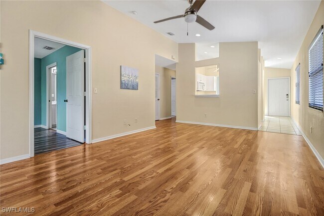 Building Photo - 26705 Little John Ct