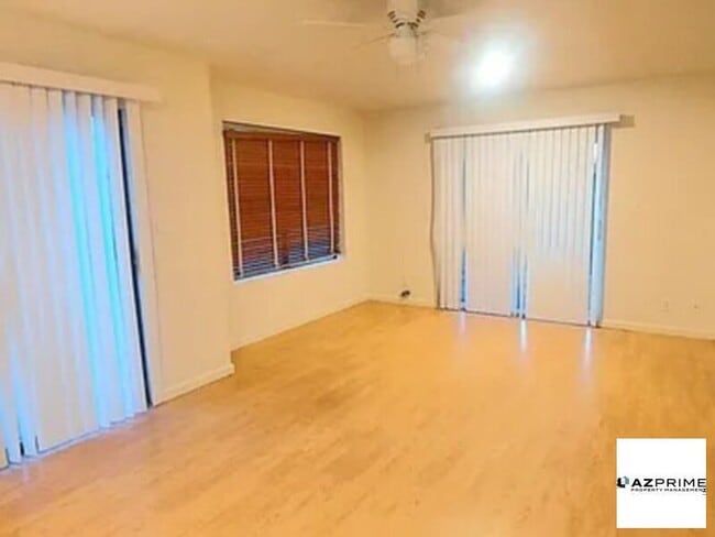 Building Photo - Lovely Nice Home