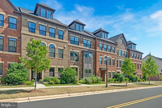 Building Photo - 22266 Philanthropic Dr