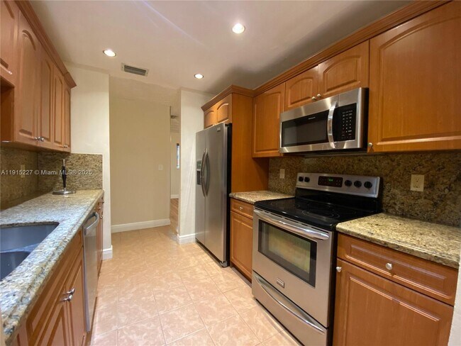 Building Photo - 746 NW 3rd St