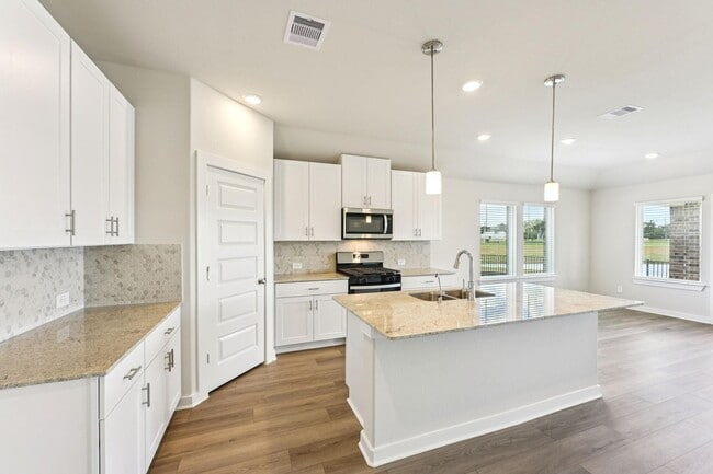 Building Photo - 5503 Bowquiver Ln