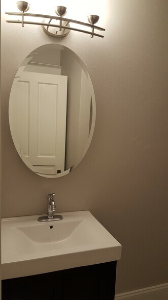 Building Photo - 601 South Academy Street